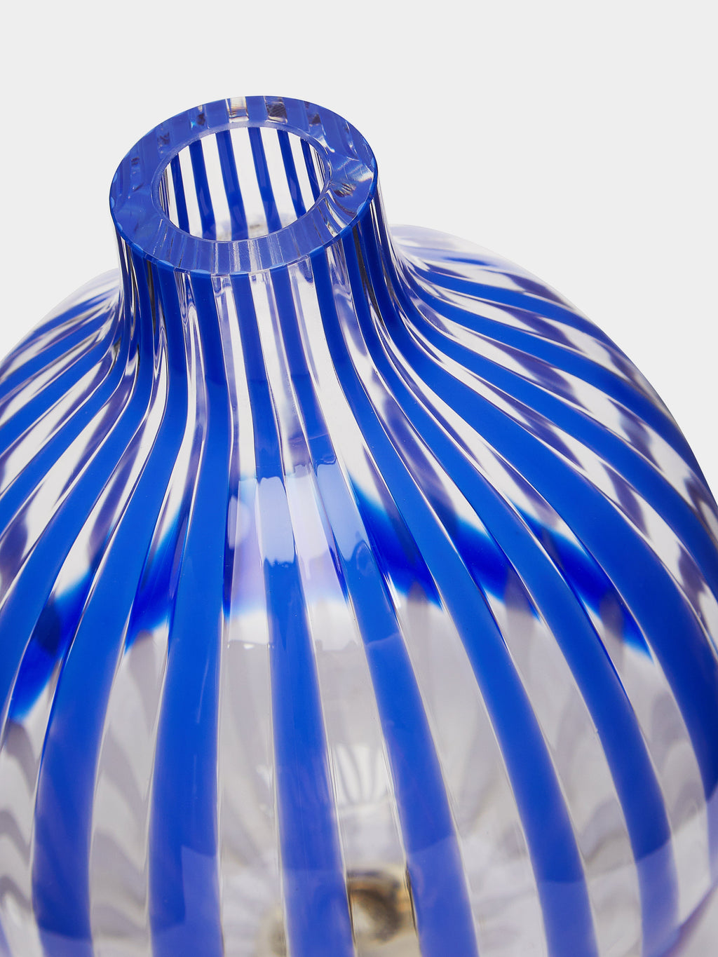 Hand-Blown Murano Glass Bud Vase (7in/17cm)