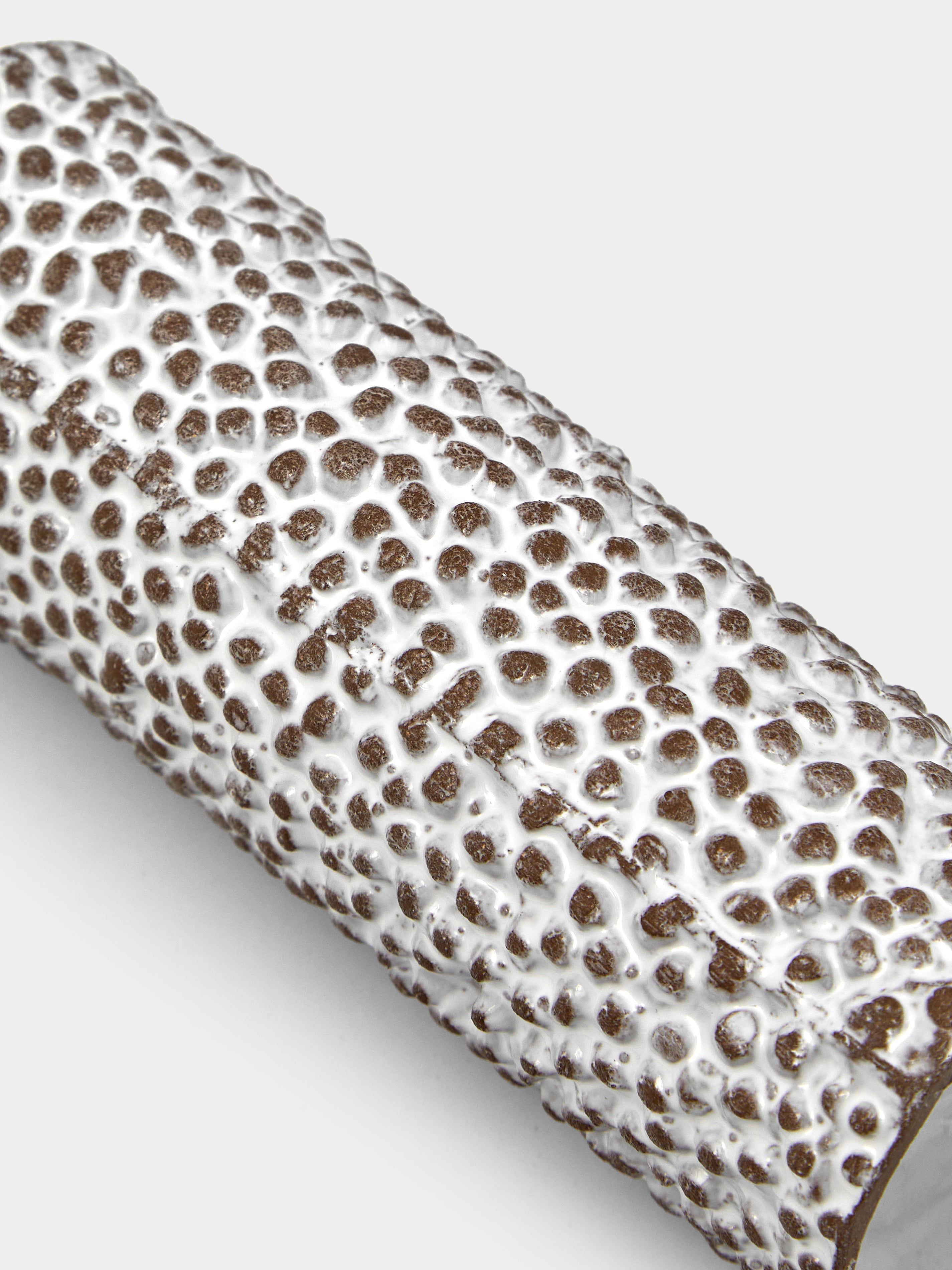 Pea Hand-Glazed Ceramic Vase (6in/16cm)